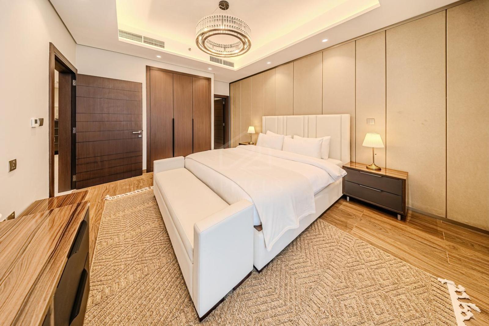 Classy 1 Bedroom In Nobles Tower Apartment Dubai