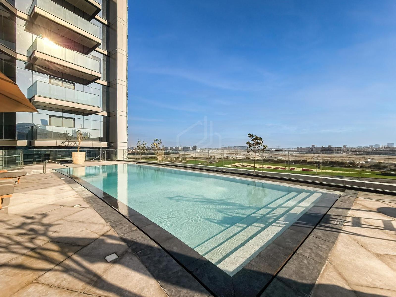 Classy 1 Bedroom In Nobles Tower *