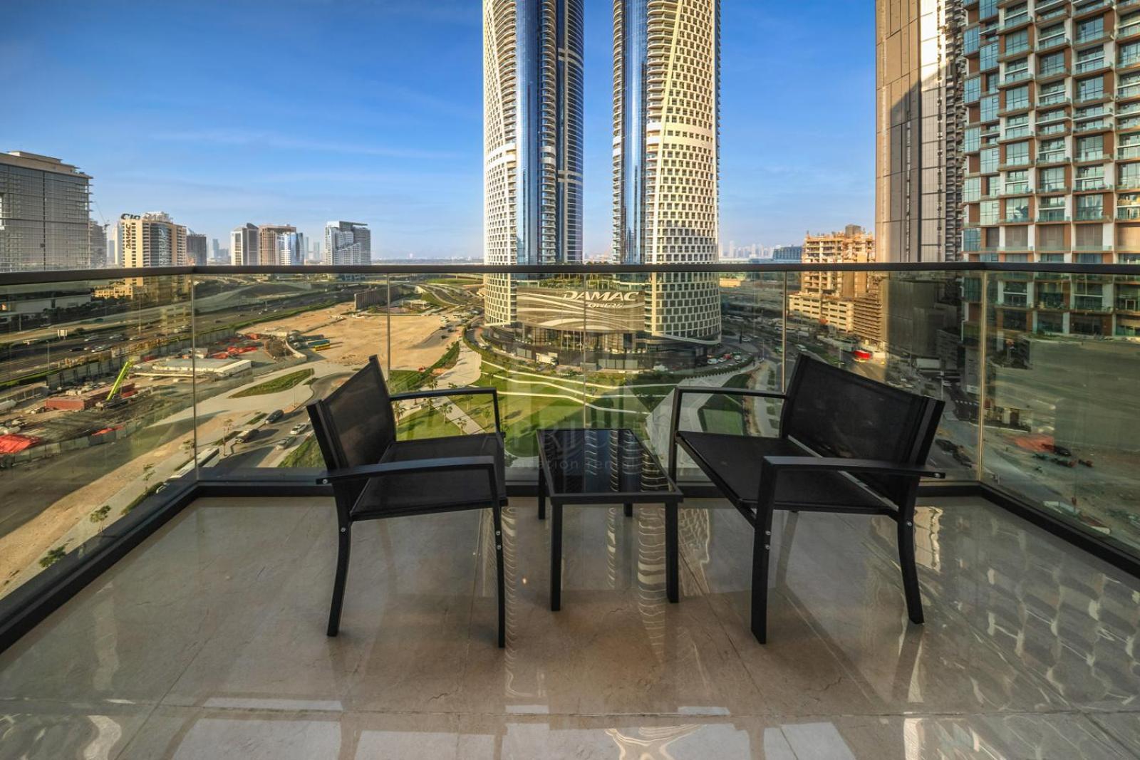 Classy 1 Bedroom In Nobles Tower Apartment *
