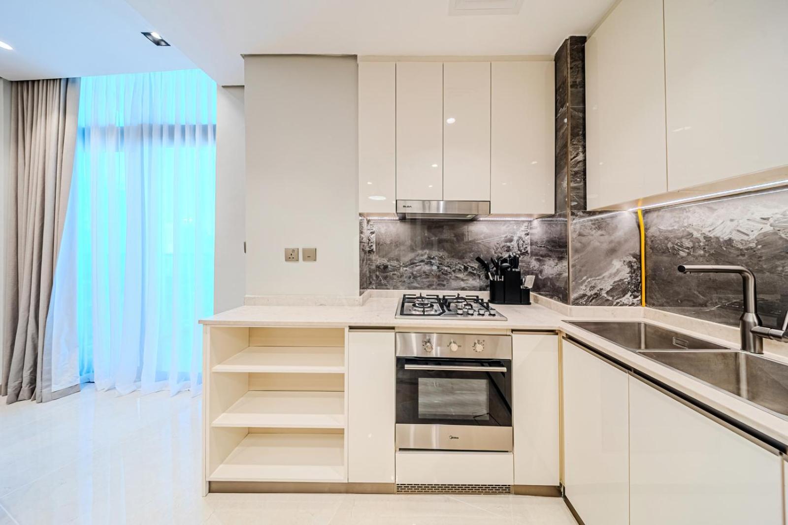 Apartment Classy 1 Bedroom In Nobles Tower *